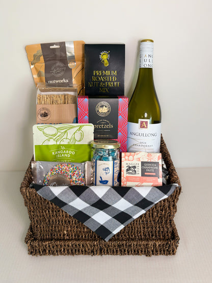 Signature Chardonnay & Artisan Grazing Hamper