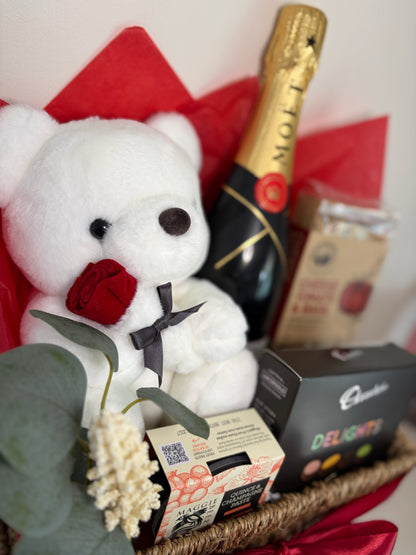 Love and Cuddles Sparkling Gift Hamper