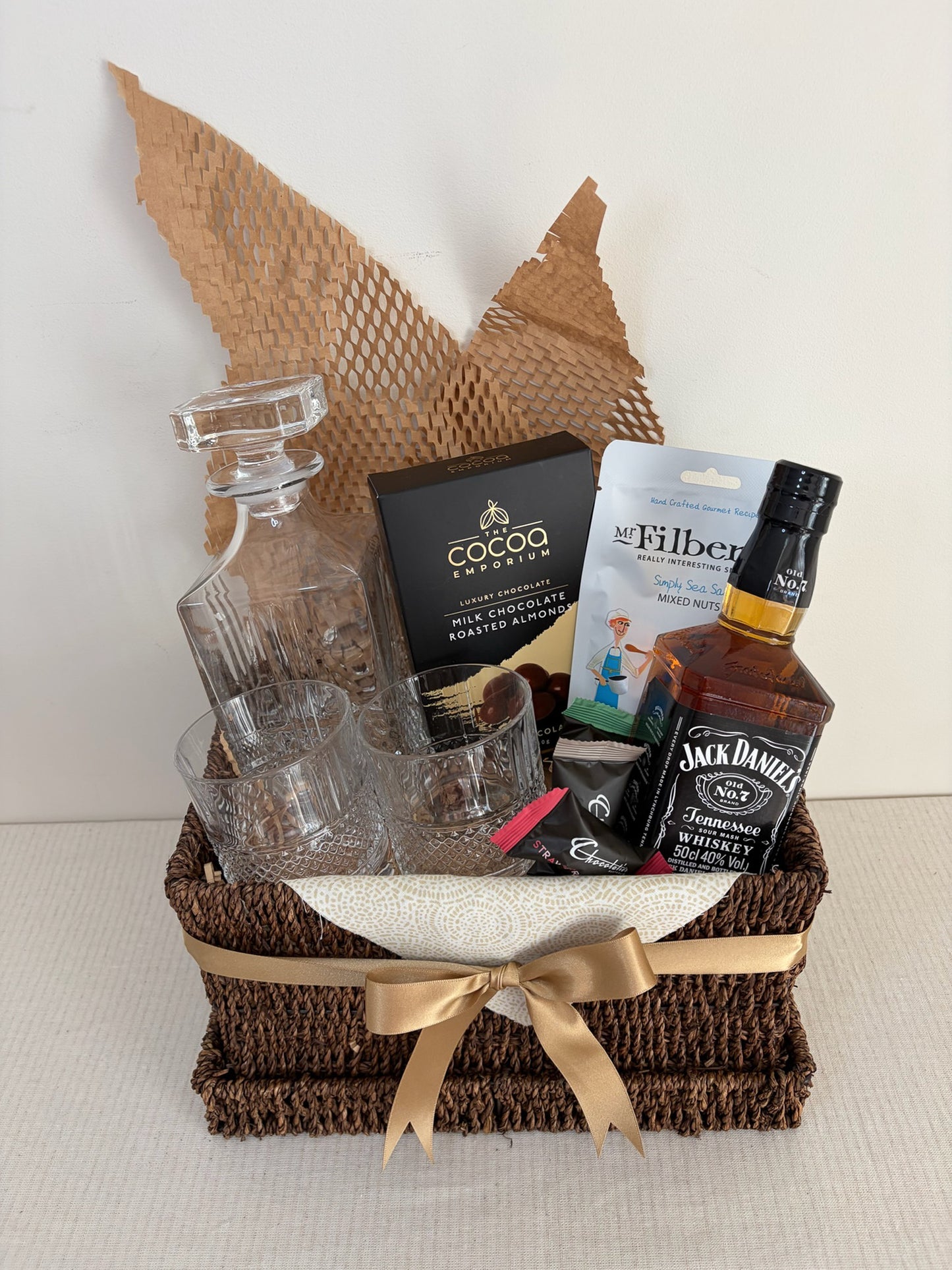 Gentleman’s Reserve Whiskey and Decanter Hamper