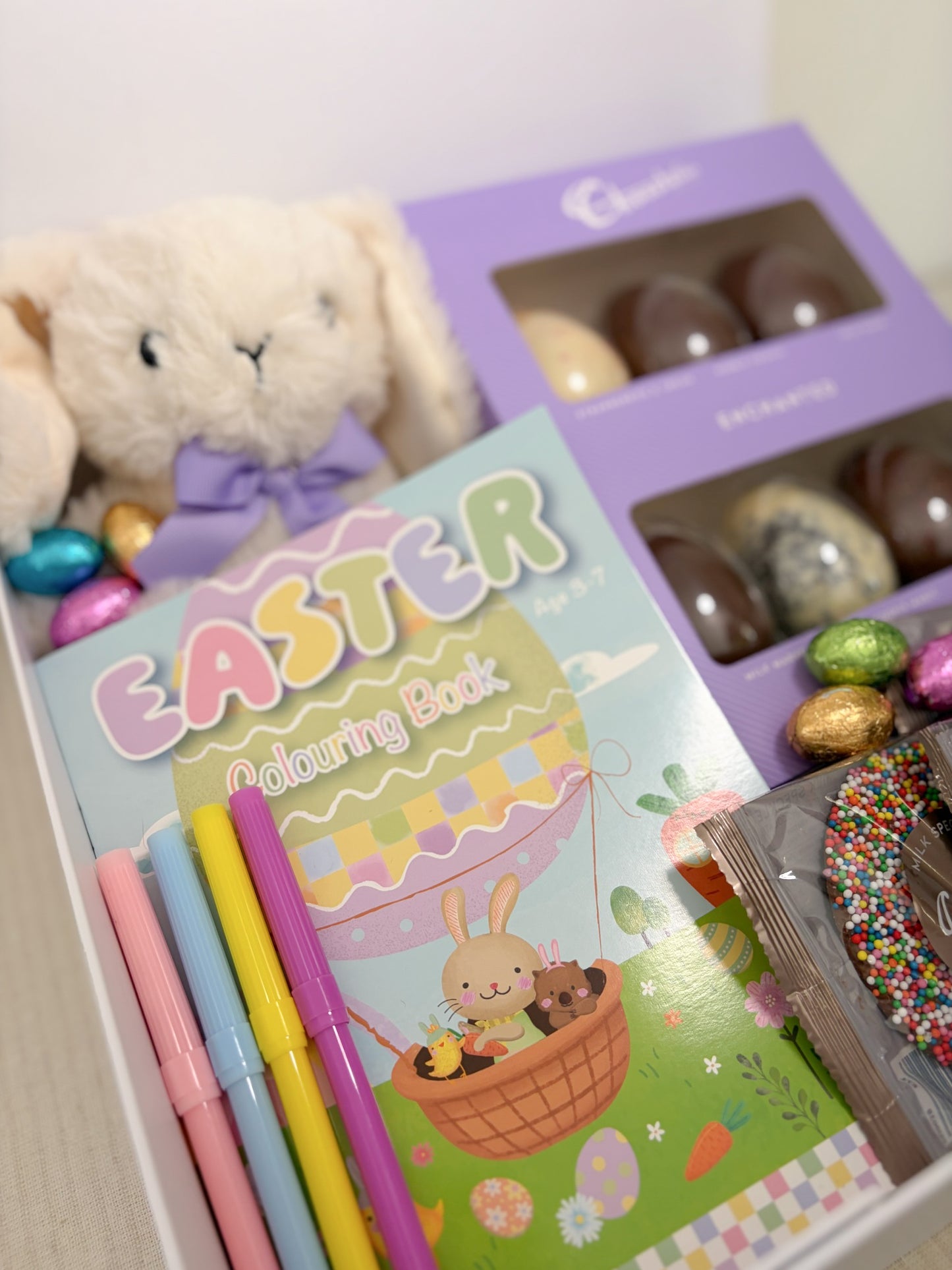 Easter Family Sharing Chocolate & Activity Hamper