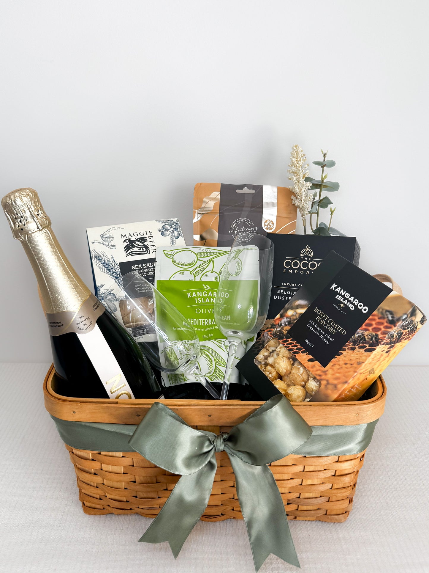 Executive Sparkling & Gourmet Celebration Hamper