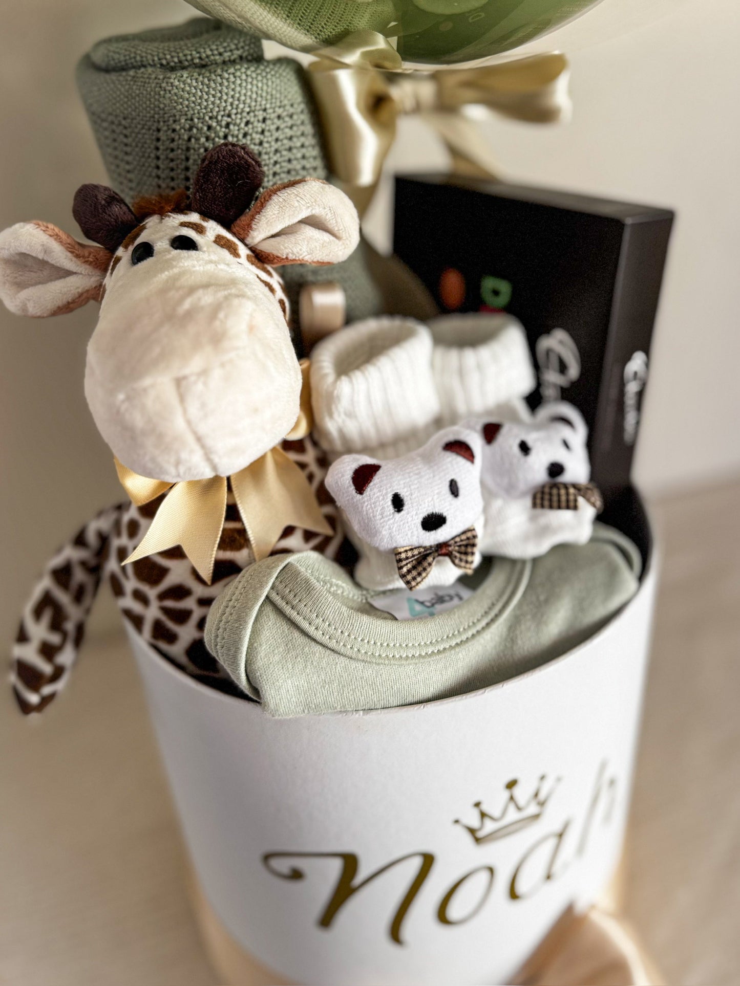 Luxe Keepsake Newborn Hamper